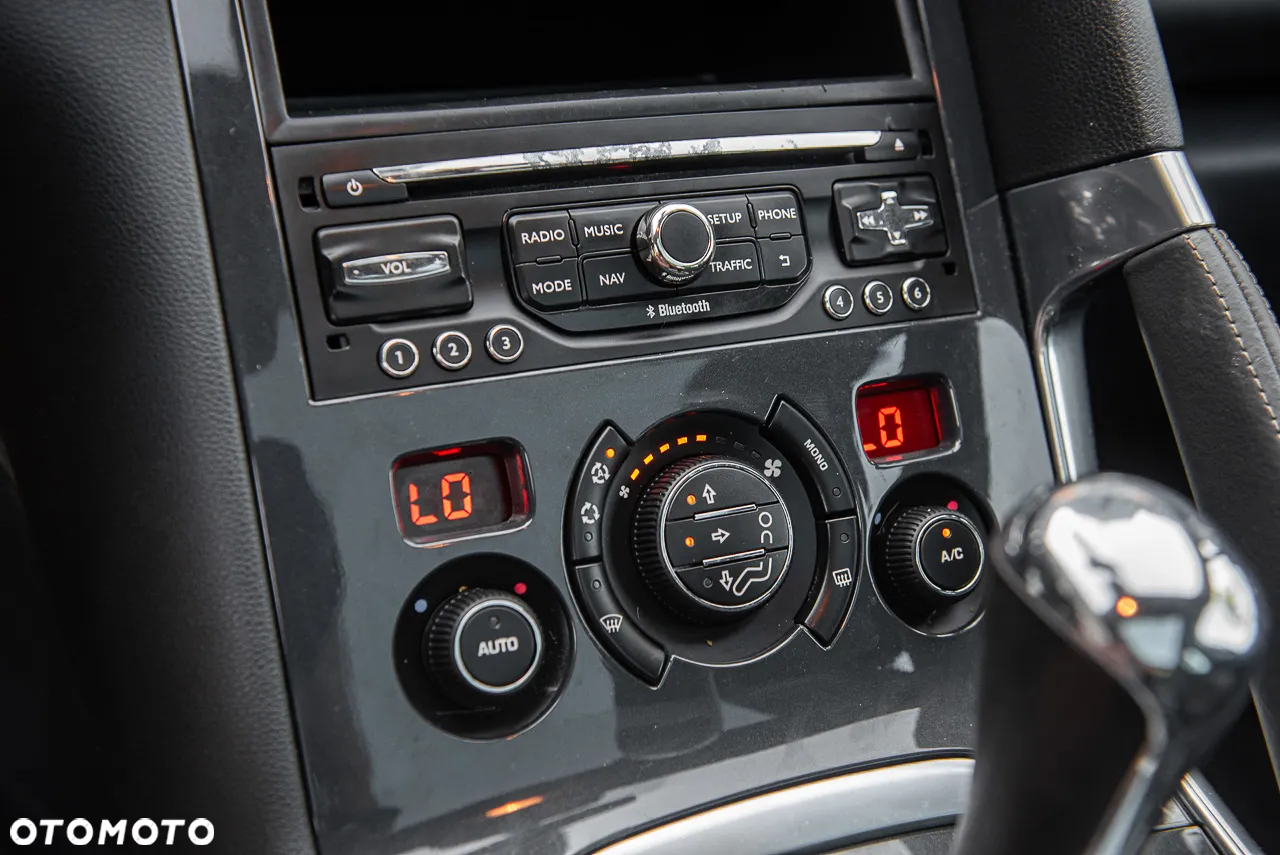 Peugeot 3008 e-HDi 115 ETG6 Stop&Start Allure - 23