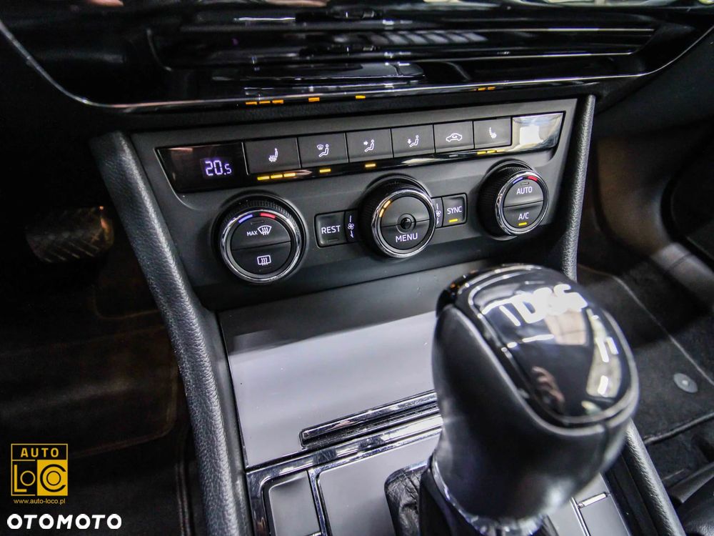 Skoda Superb 2.0 TDI Style DSG - 26