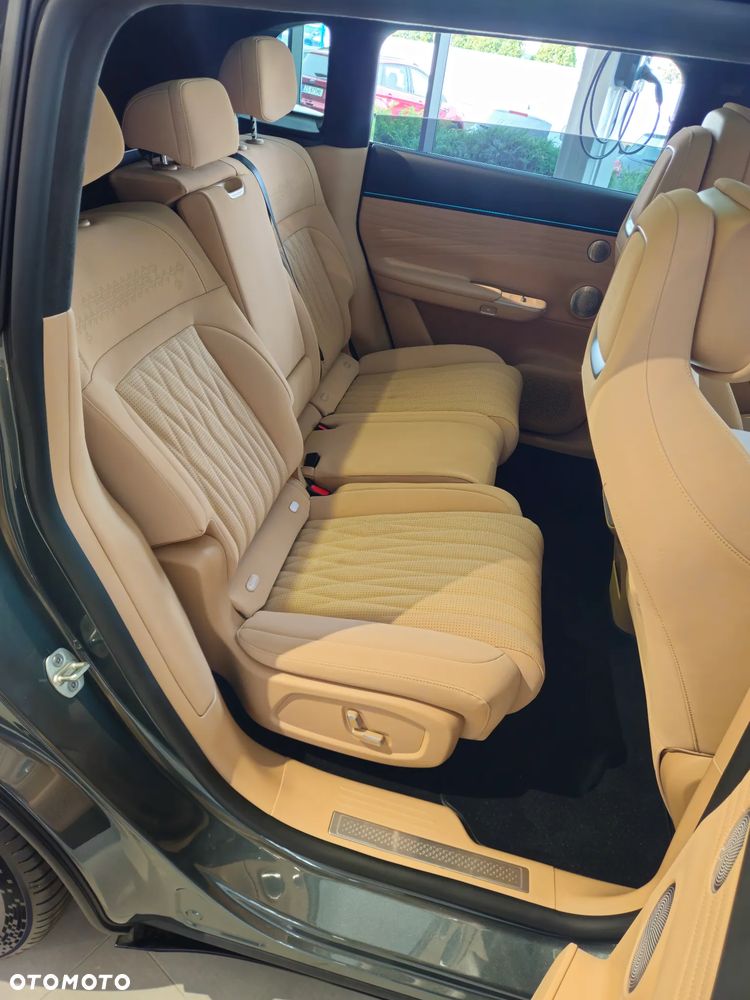 Exlantix ET 100kWh Premium AWD - 28