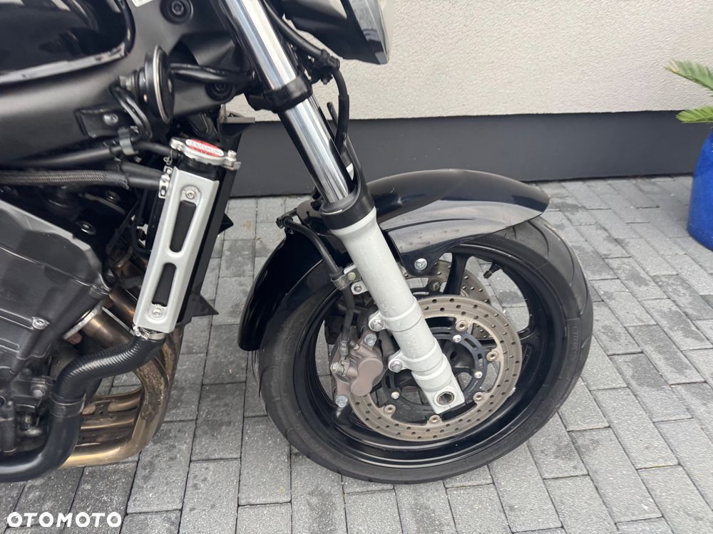 Yamaha FZ6 - 7