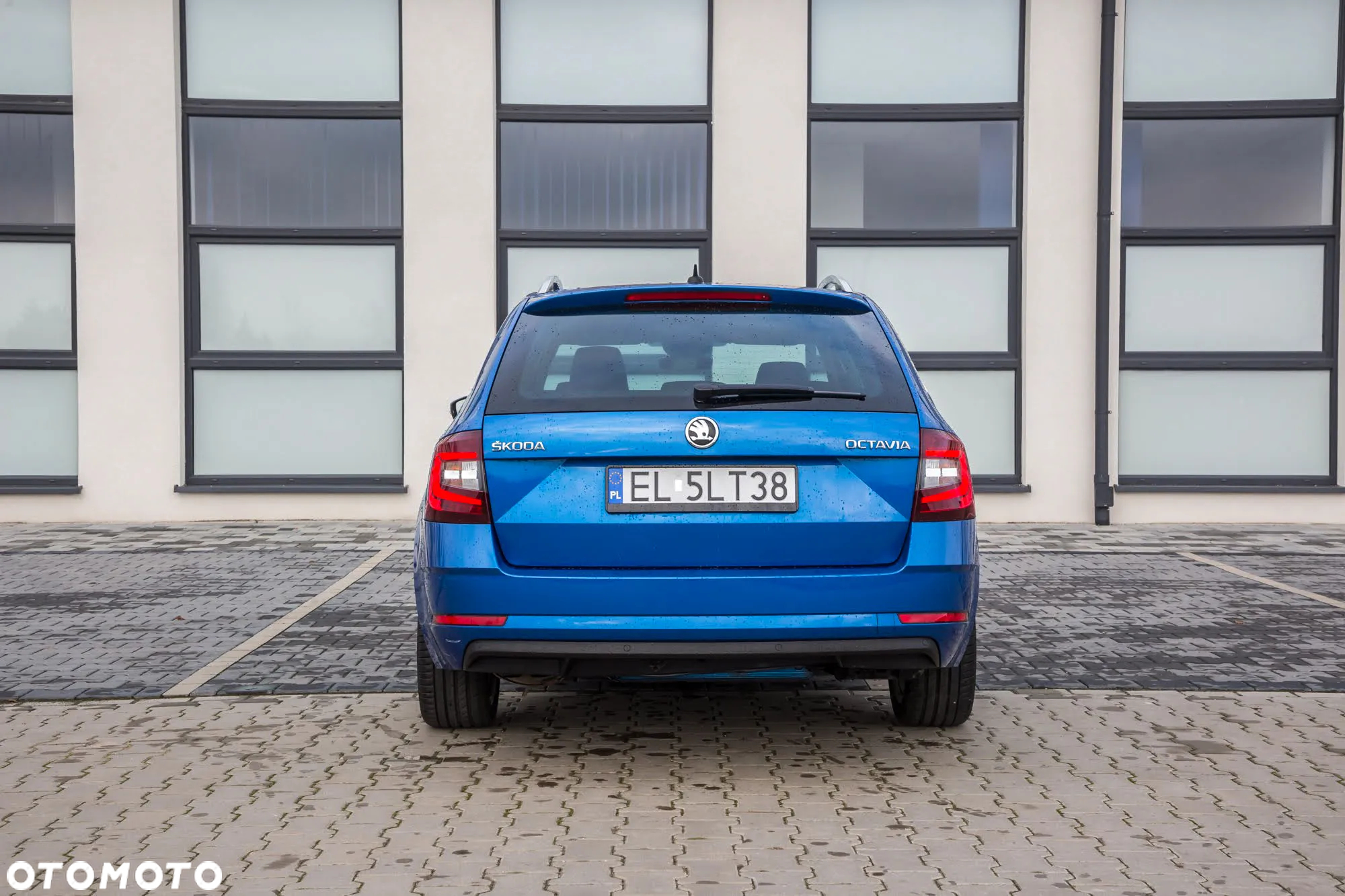 Skoda Octavia 2.0 TDI Ambition DSG - 9