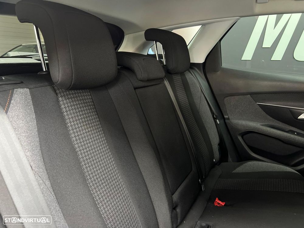 Peugeot 3008 1.5 BlueHDi Allure - 45