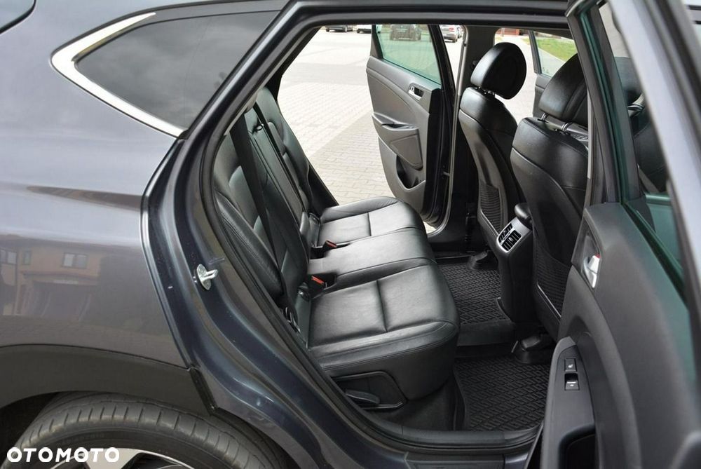 Hyundai Tucson 2.0 CRDI 4WD Automatik Premium - 17