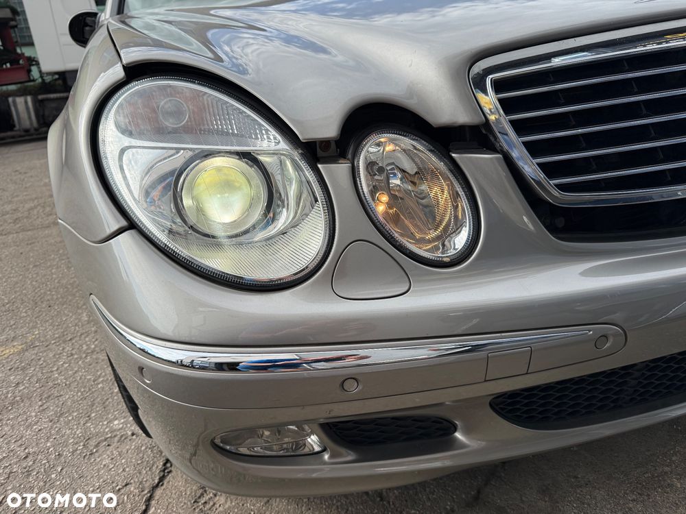 Mercedes-Benz Klasa E 500 4-Matic T Elegance - 8