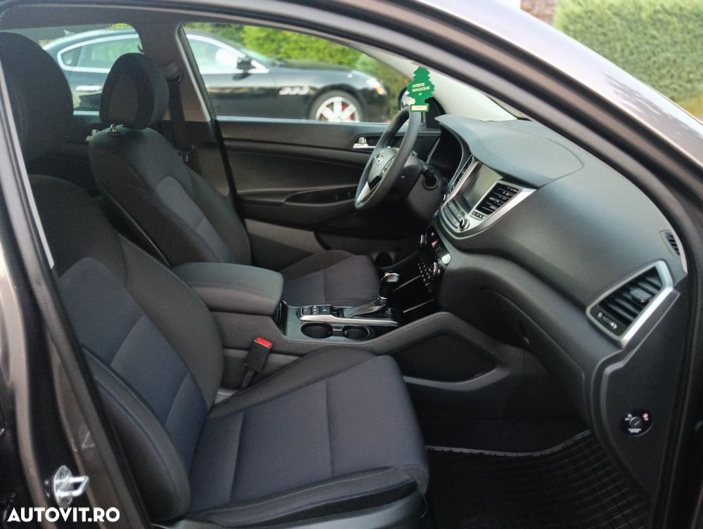 Hyundai Tucson blue 1.7 CRDi 2WD DCT Style - 30