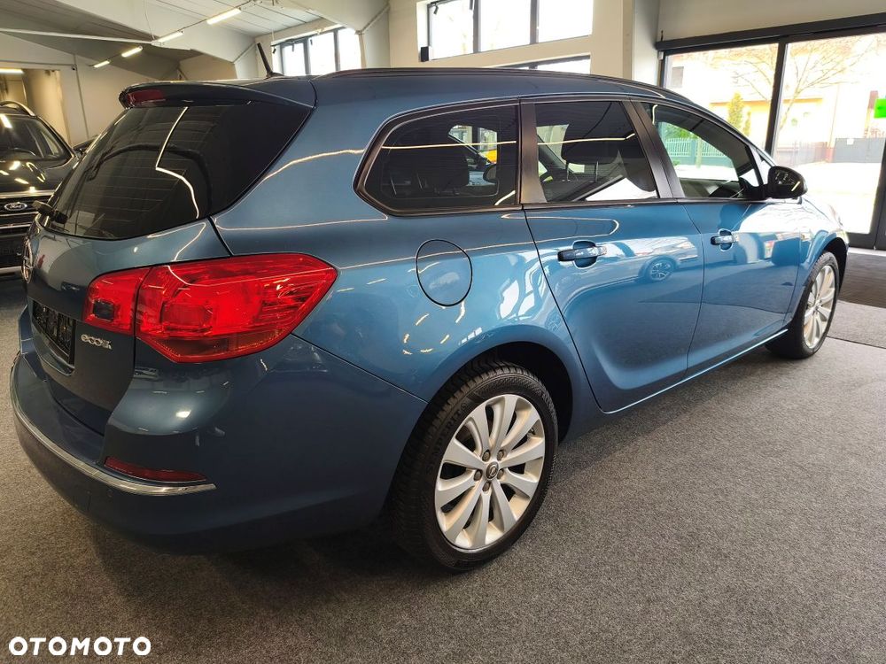 Opel Astra 1.4 Turbo Style - 4