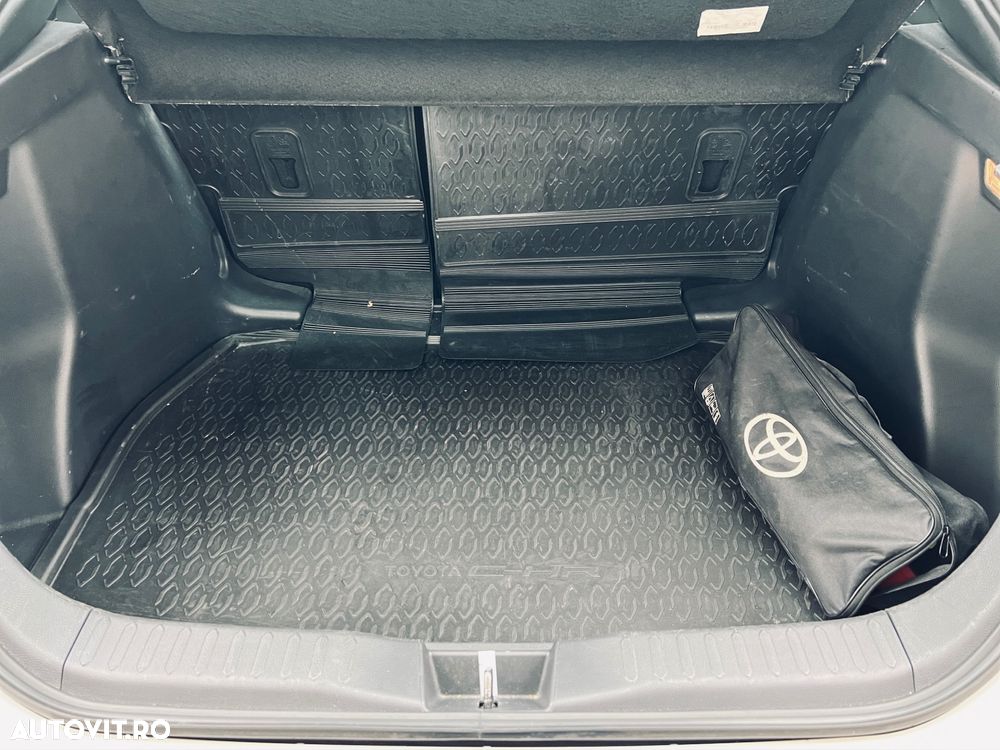 Toyota C-HR 1.8 Hybrid Active - 16