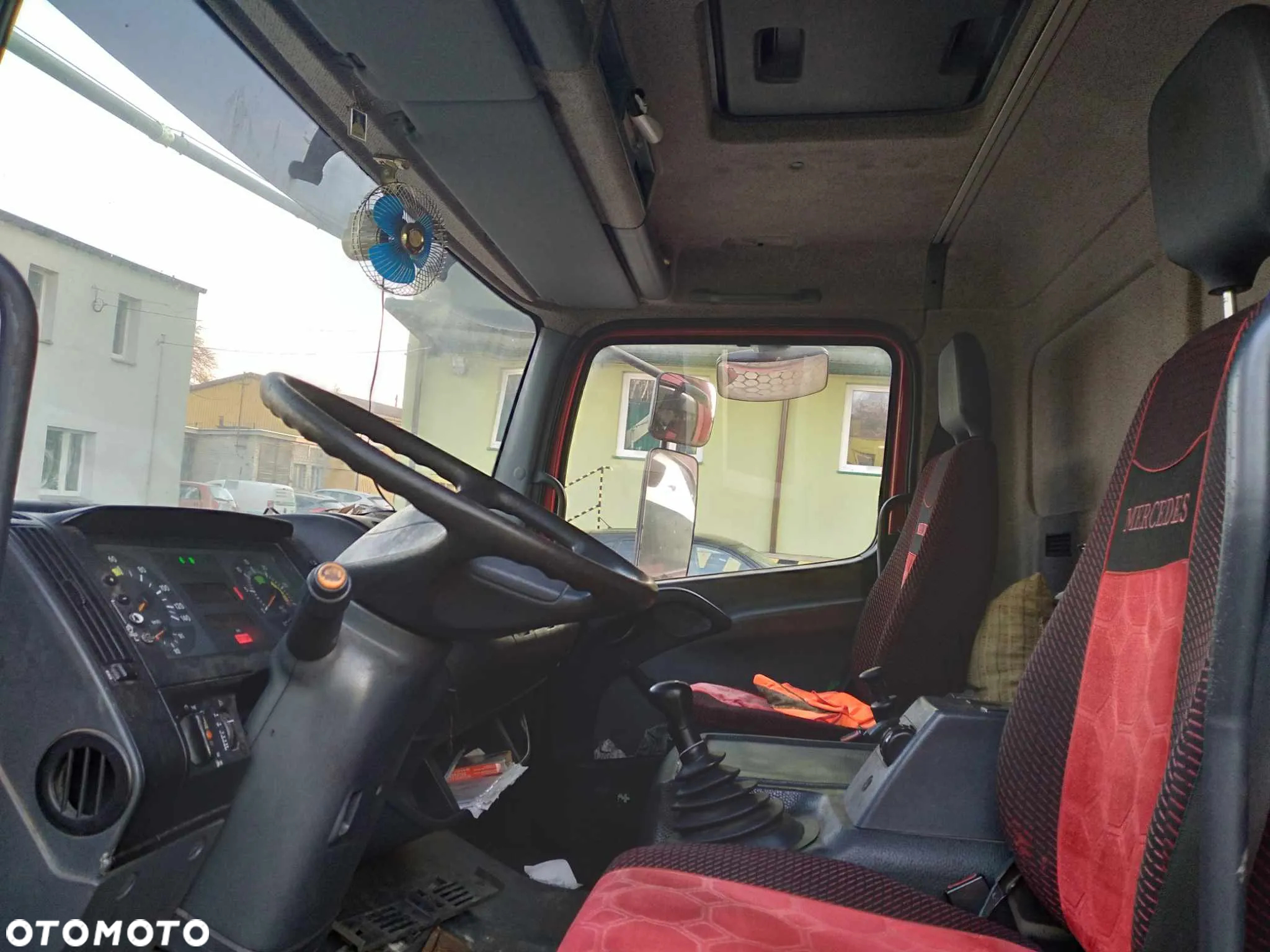 Mercedes-Benz Atego - 15