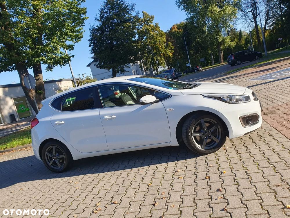 Kia Ceed 1.6 GDI XL - 4