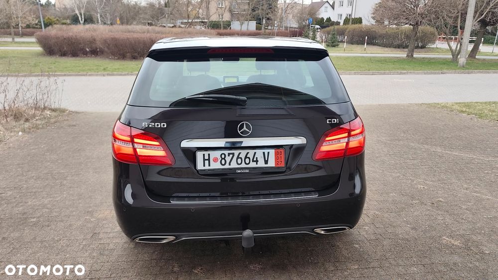 Mercedes-Benz Klasa B 200 d 7G-DCT UrbanStyle Edition - 22