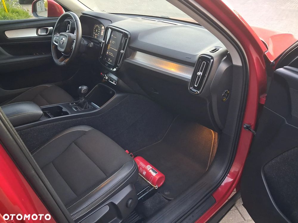 Volvo XC 40 - 20