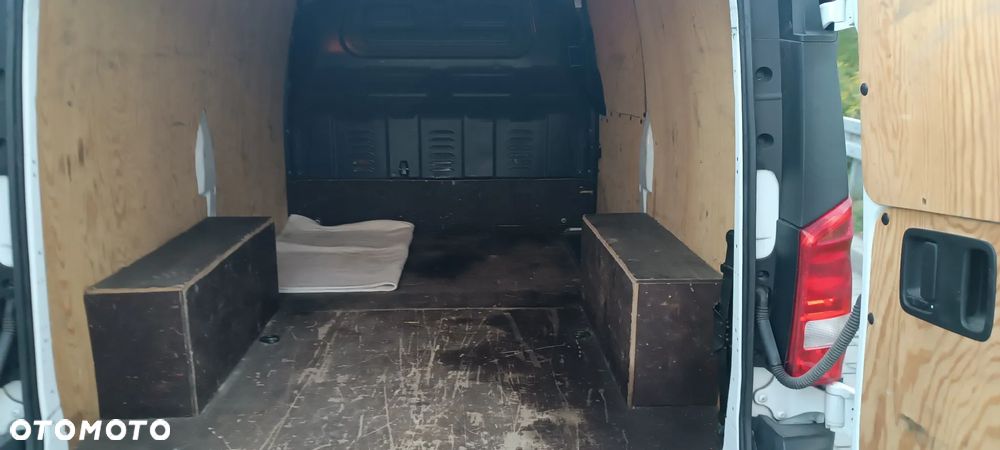 Mercedes-Benz VITO - 17