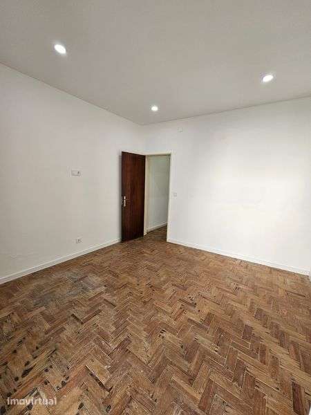 Apartamento de moradia T1 - Grande imagem: 3/12