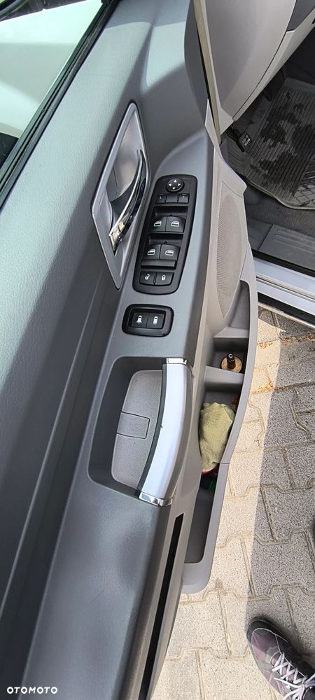 Chrysler Town & Country - 9