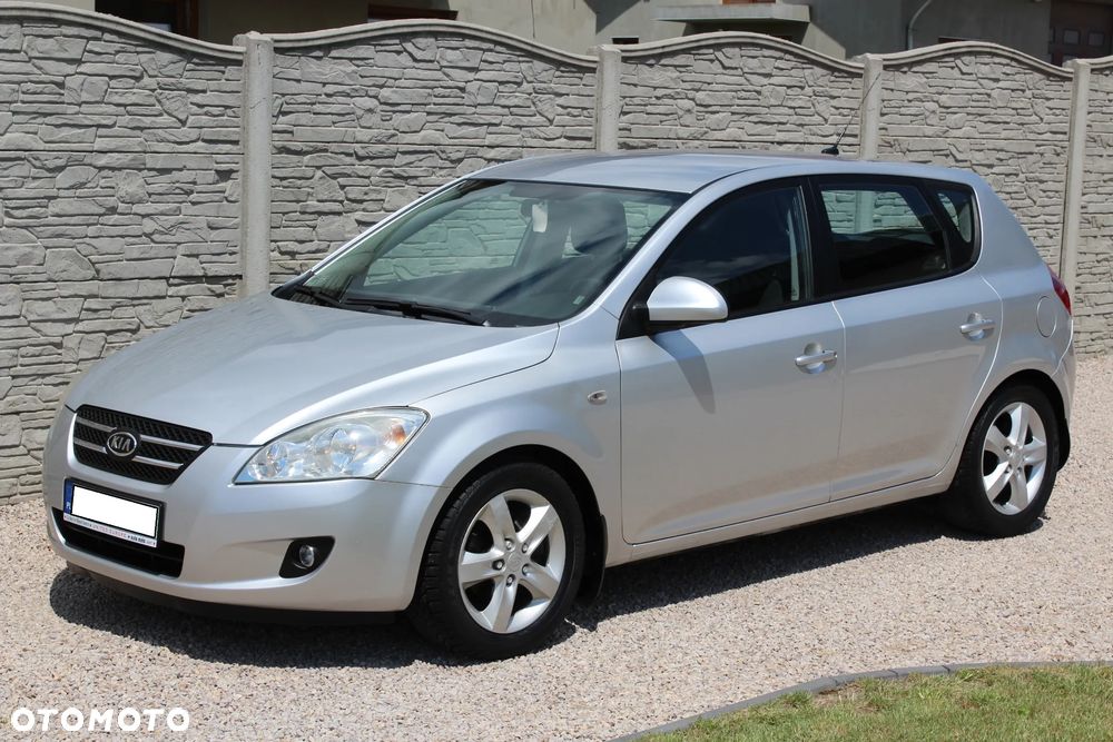 Kia Ceed 1.6 CRDi EX - 1