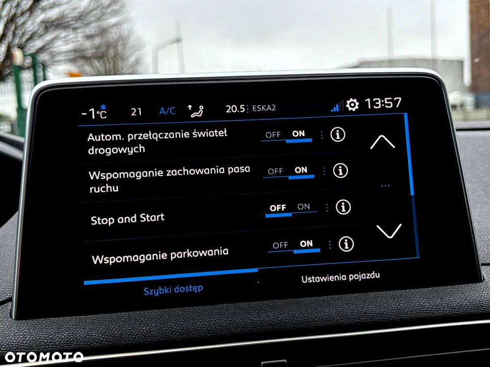 Peugeot 5008 1.6 PureTech Allure S&S EAT8 - 24