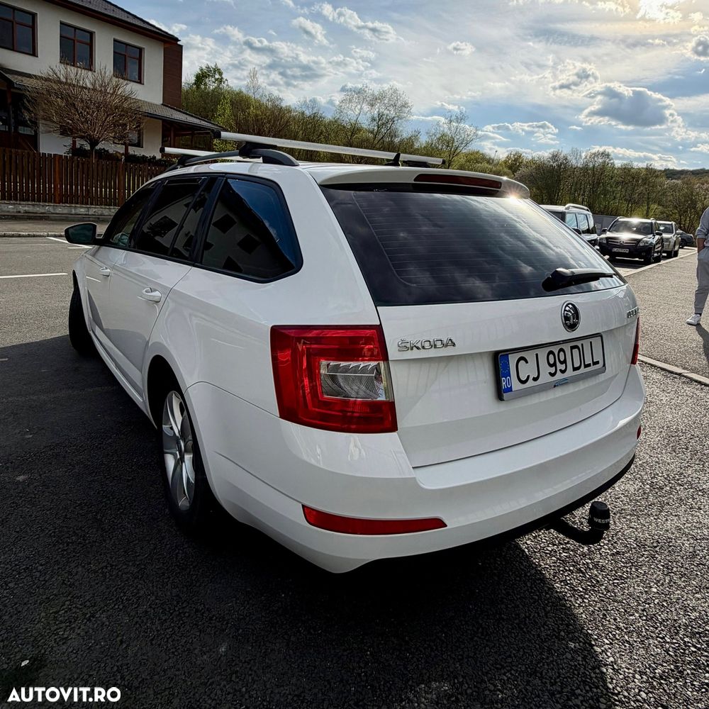 Skoda Octavia 1.6 TDI (Green tec) DSG Ambition - 3