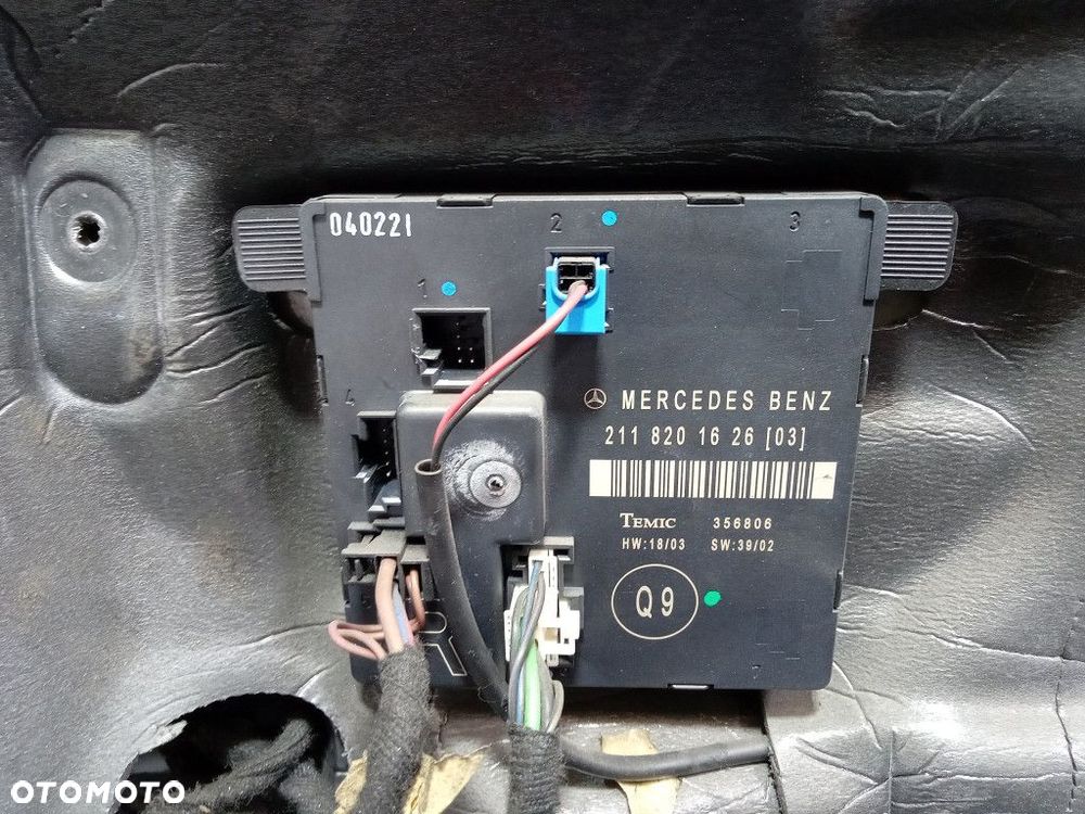 MERCEDES E W211 KOMBI DRZWI TYŁ PRAWE TYLNE 723 - 7