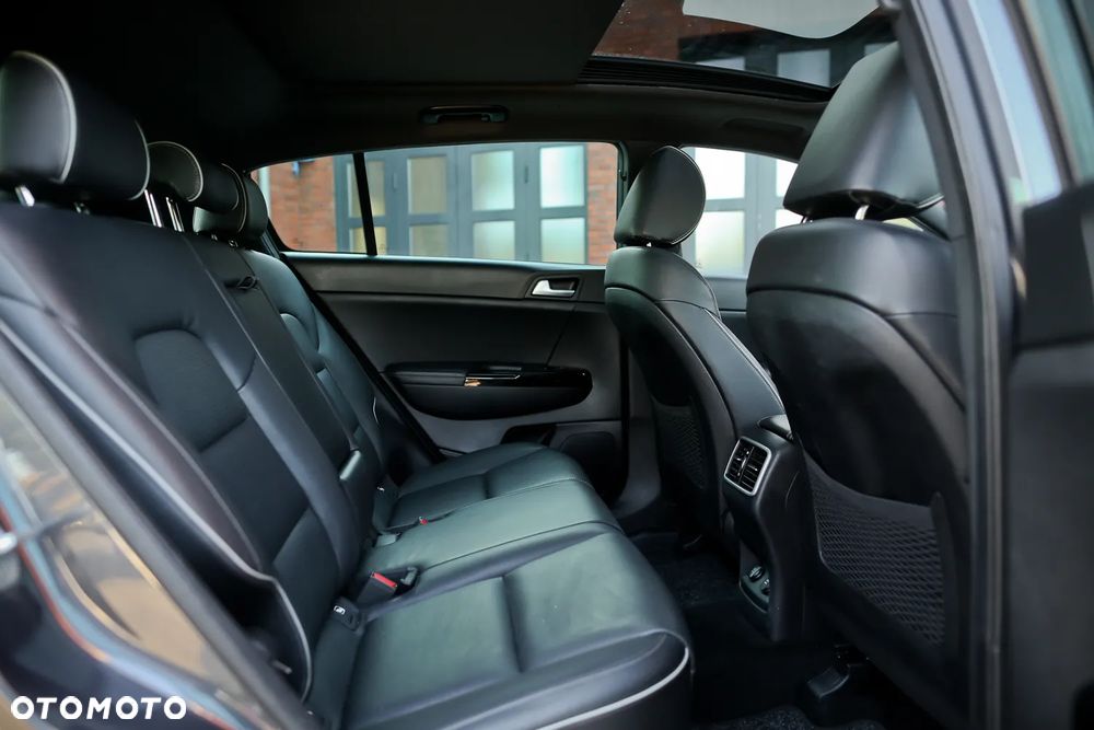 Kia Sportage 2,0 CRDI AWD GT Line - 26