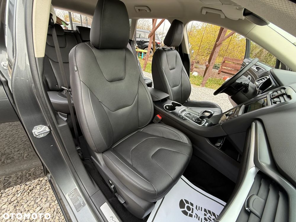 Ford Mondeo 2.0 TDCi Titanium PowerShift - 25