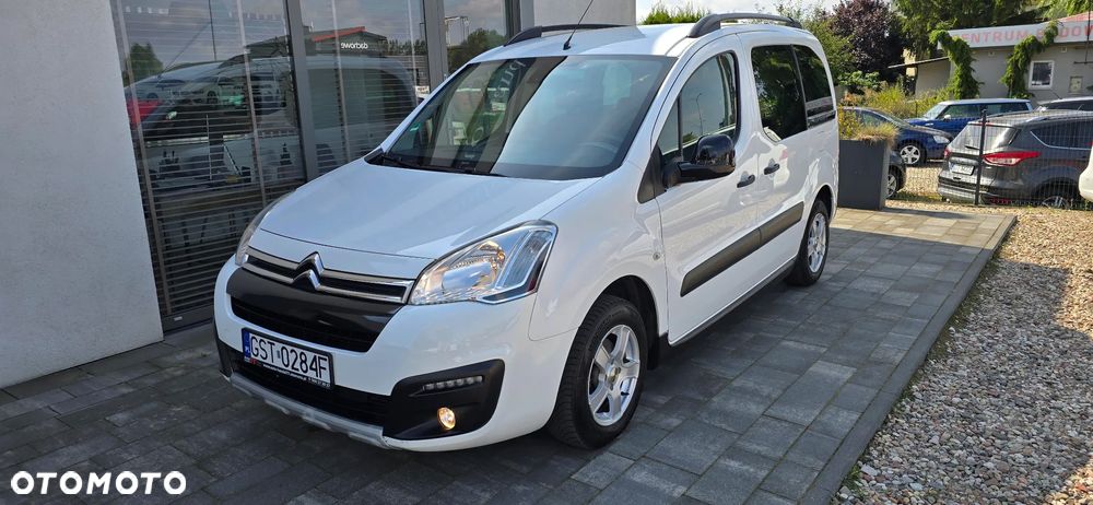 Citroën Berlingo Multispace BlueHDi 120 S&S SHINE - 13