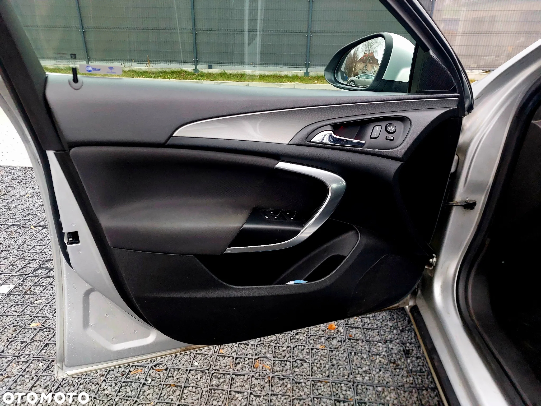 Opel Insignia - 11