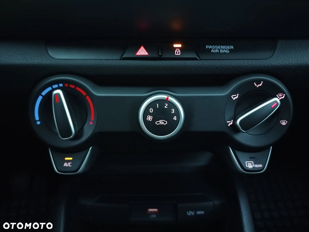 Kia Stonic 1.0 T-GDI M - 11