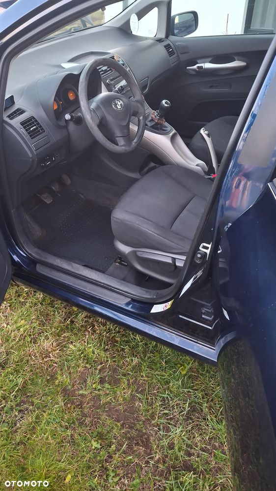 Toyota Auris 1.4 D-4D Luna - 5