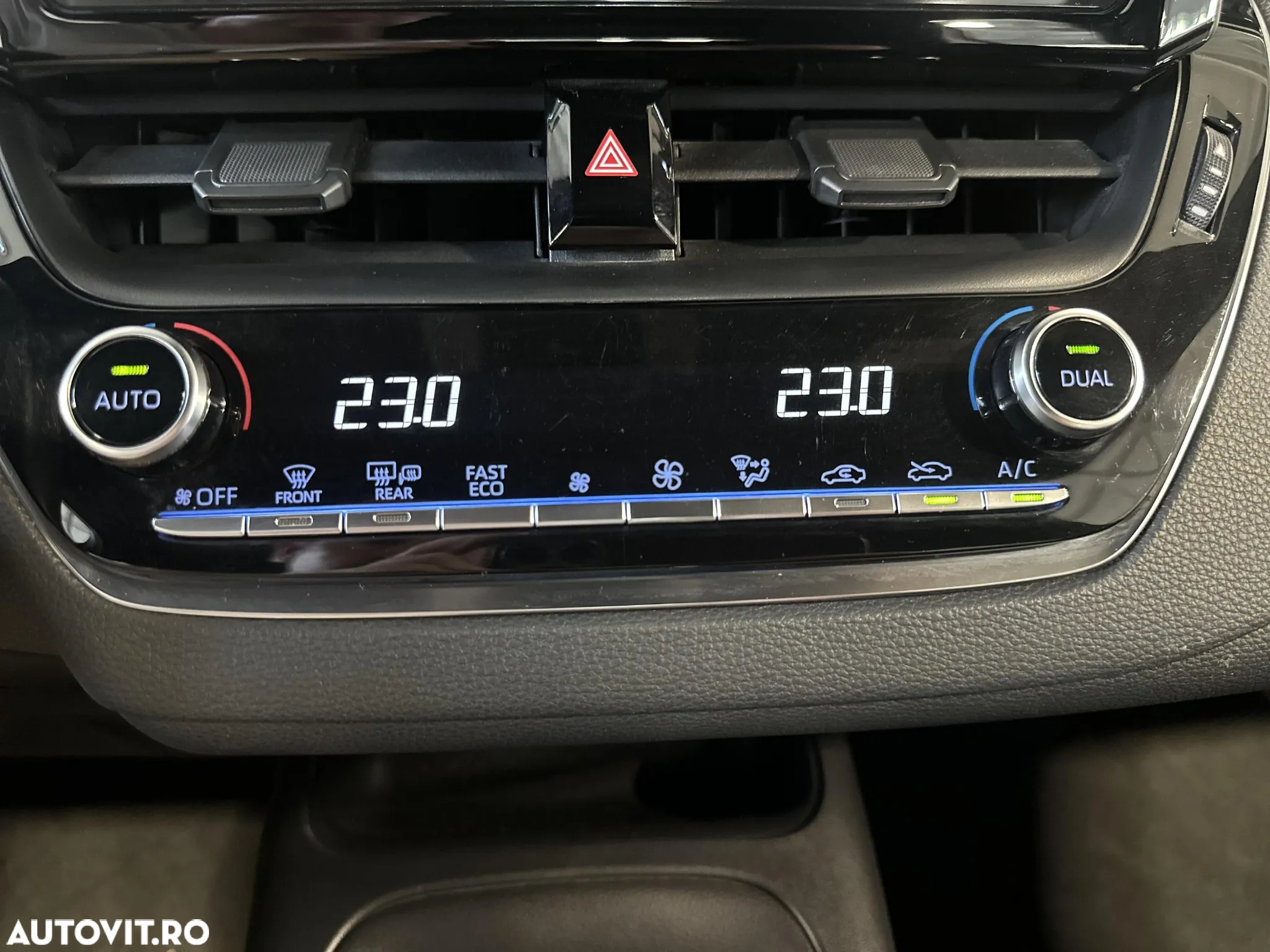 Toyota Corolla - 17