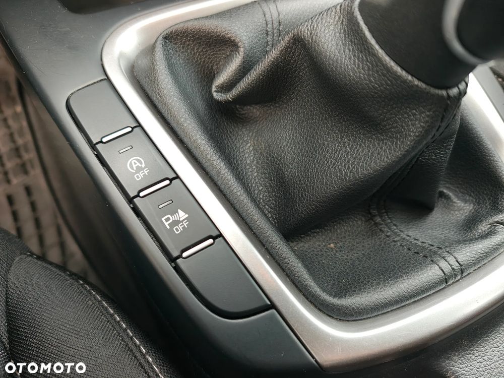Kia Ceed 1.5 T-GDI M - 17