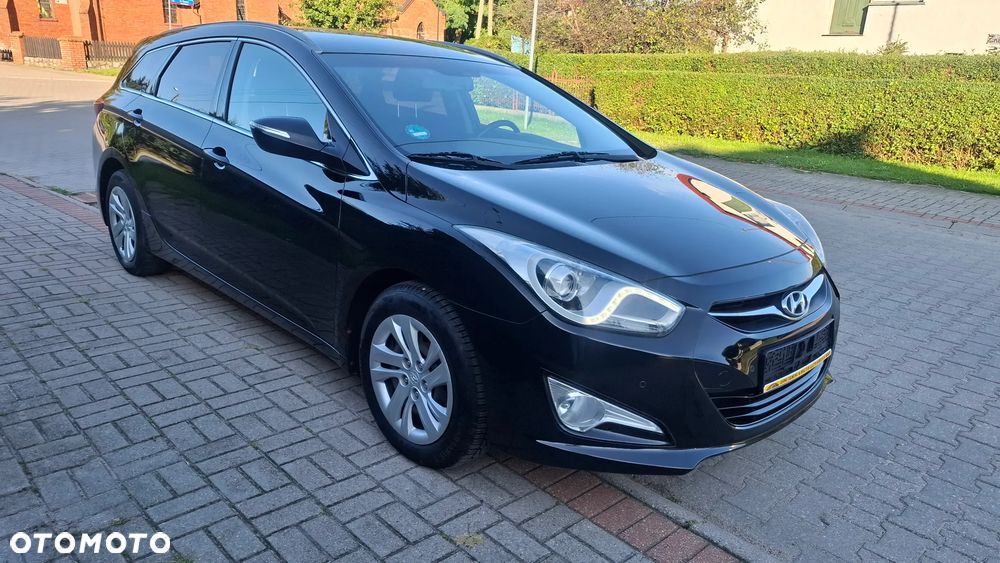 Hyundai i40 Kombi blue 1.6 Family+ - 2