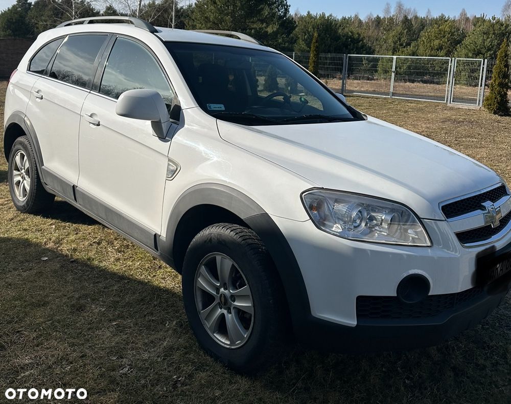 Chevrolet Captiva 2.4 LS 5os - 2