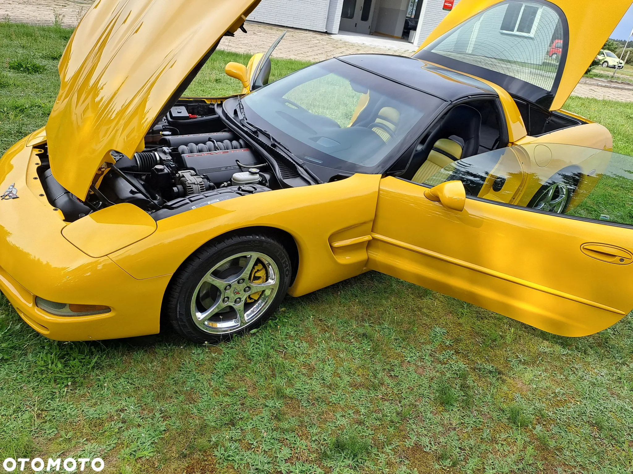 Chevrolet Corvette 5.7 - 12