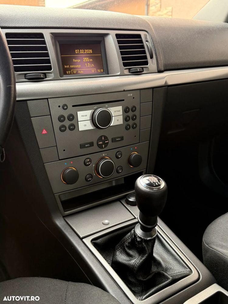 Opel Vectra 1.9 CDTI Essentia - 18