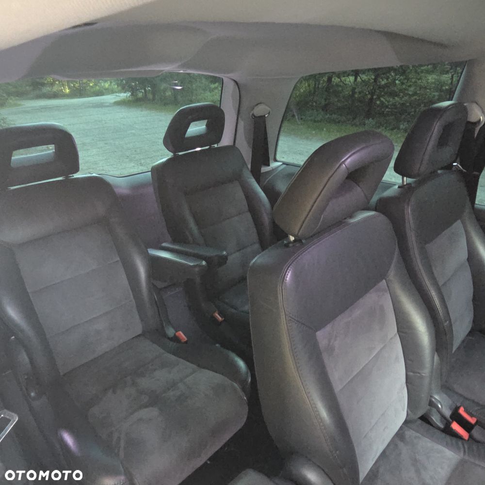 Volkswagen Sharan 2.0 TDI Highline - 17