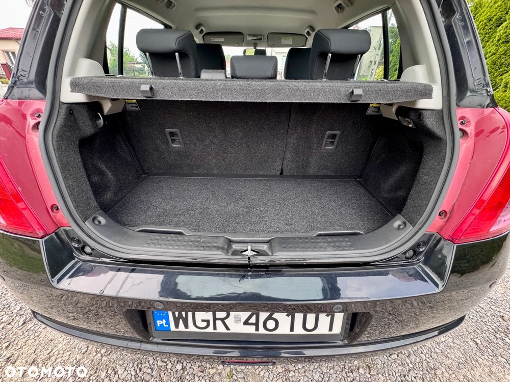 Suzuki Swift 1.3 Club - 11