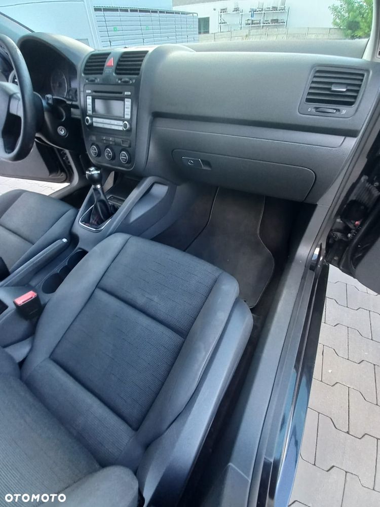 Volkswagen Golf - 30