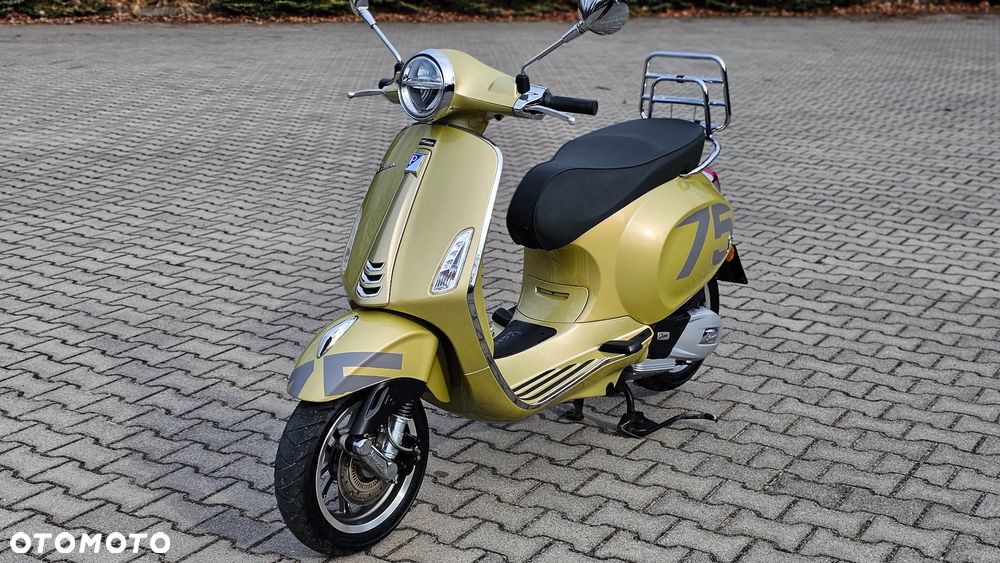 Piaggio Vespa - 19