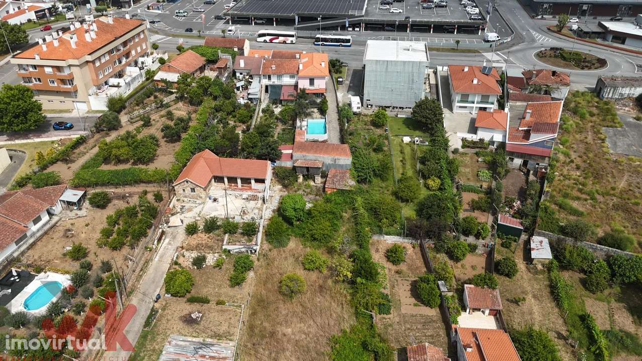 Terreno urbano com 906m2 - Ideal para construção - Grande imagem: 3/17