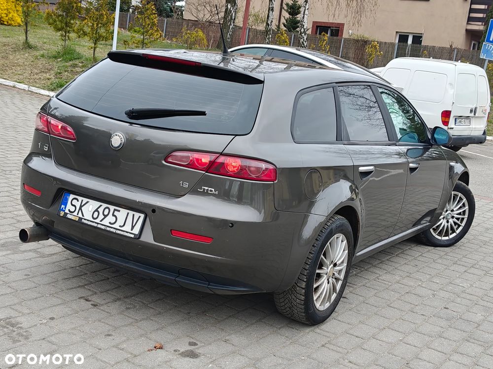Alfa Romeo 159 1.9 JTDM 8V DPF - 5