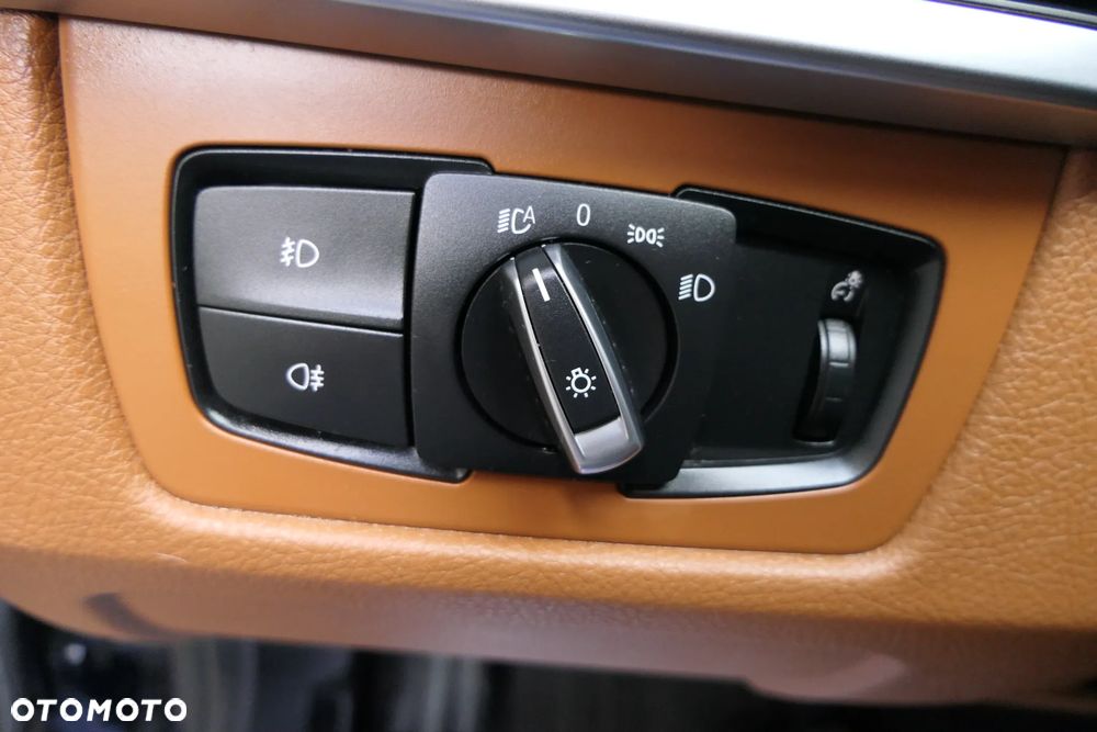 BMW Seria 3 320d Efficient Dynamics Edition Luxury Line - 22