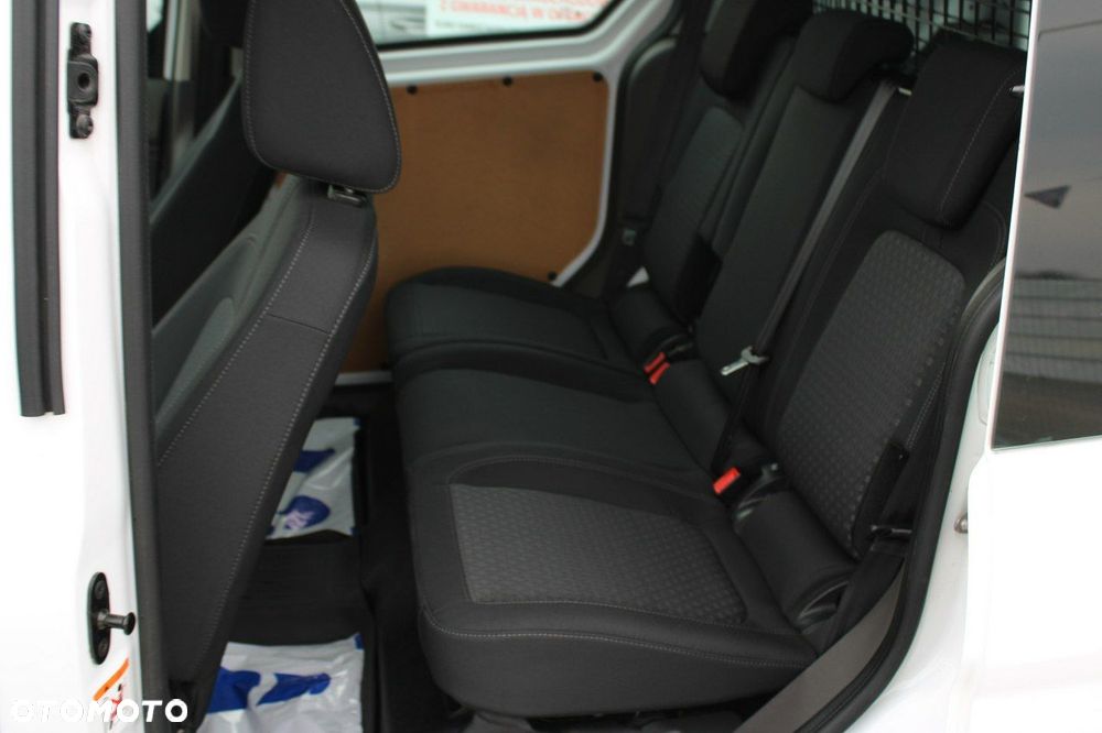 Ford Transit Connect - 14