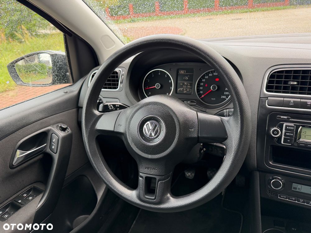 Volkswagen Polo 1.4 Comfortline - 28