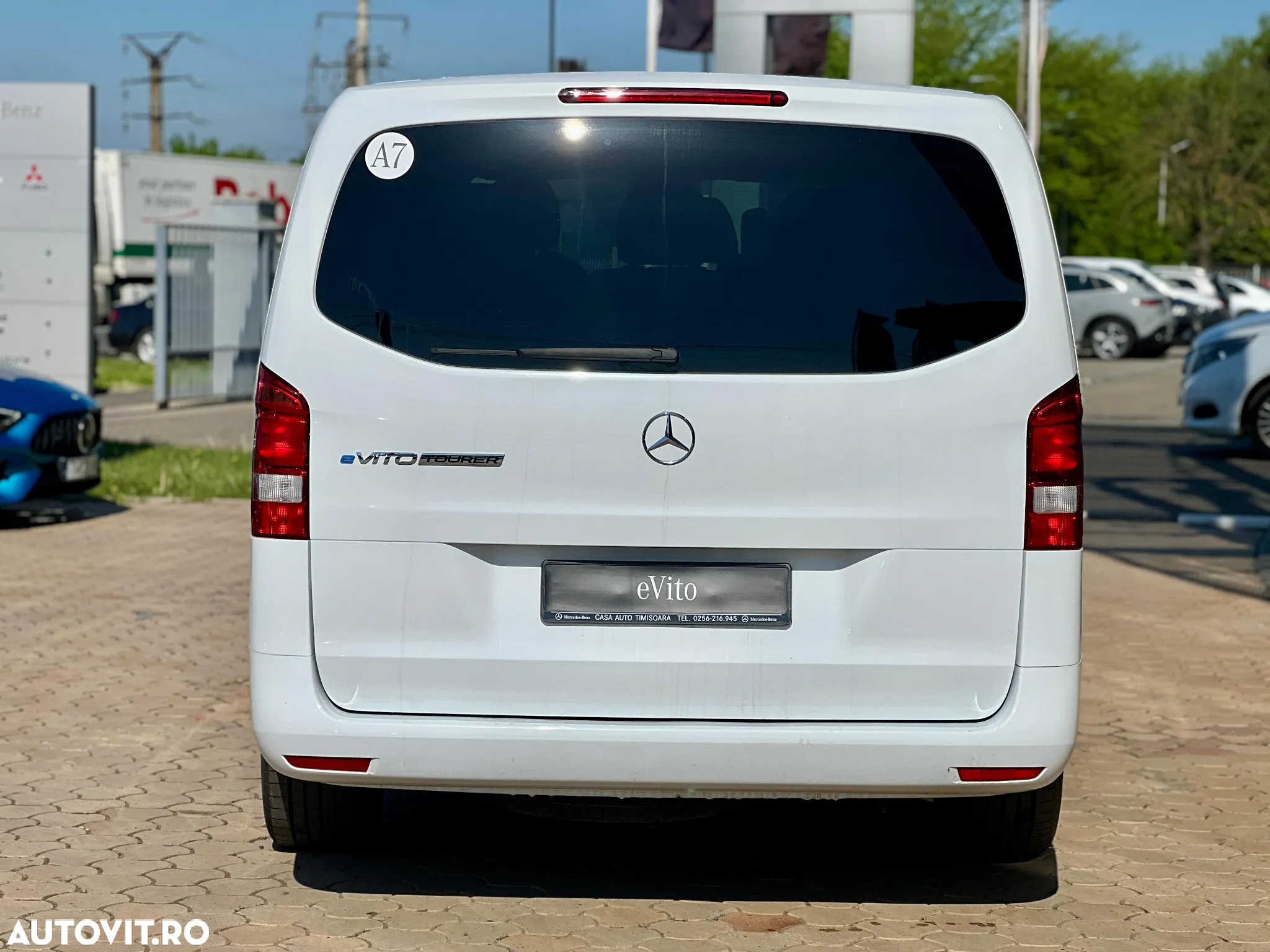 Mercedes-Benz Vito eVito Tourer Extra-Lung 90 kWh 204CP FWD - 4