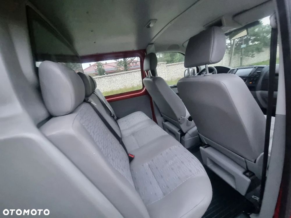 Volkswagen Transporter - 9