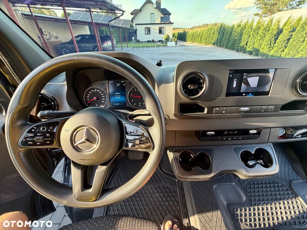 Mercedes-Benz Sprinter - 8