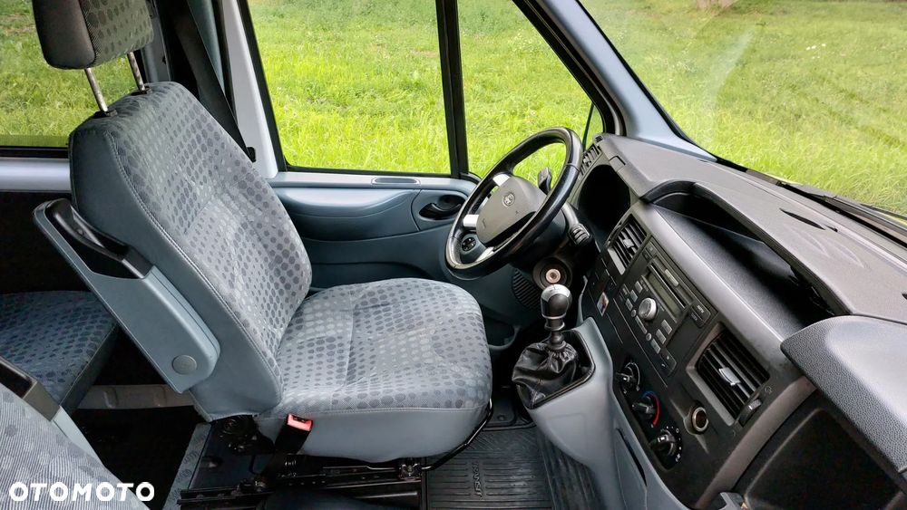 Ford Transit - 18