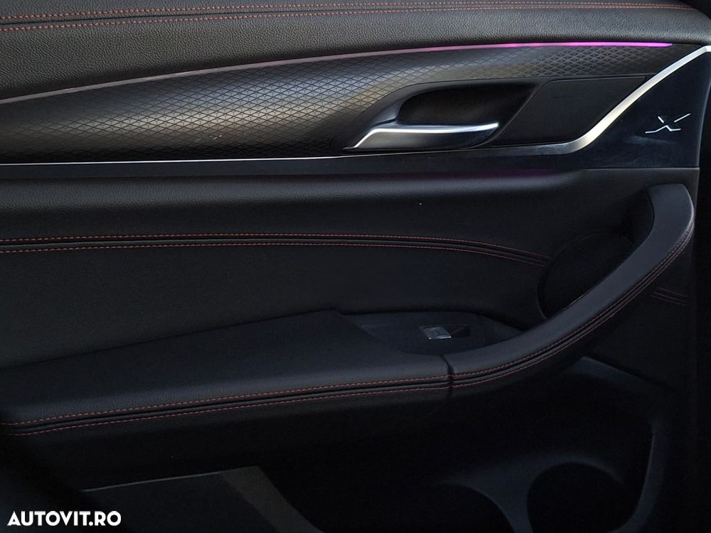 BMW X4 xDrive20d - 39