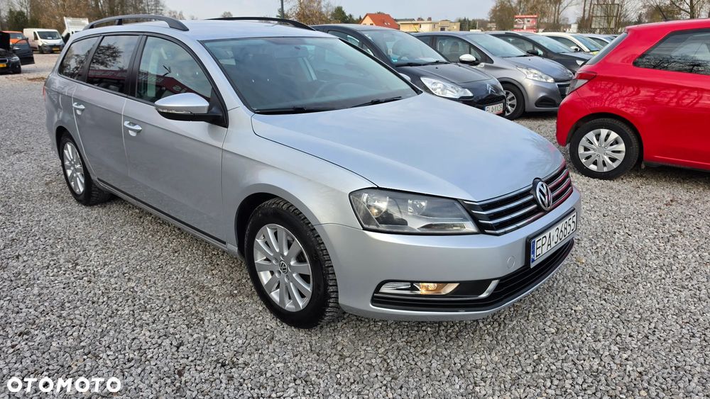 Volkswagen Passat 2.0 Blue TDI SCR Comfortline - 8