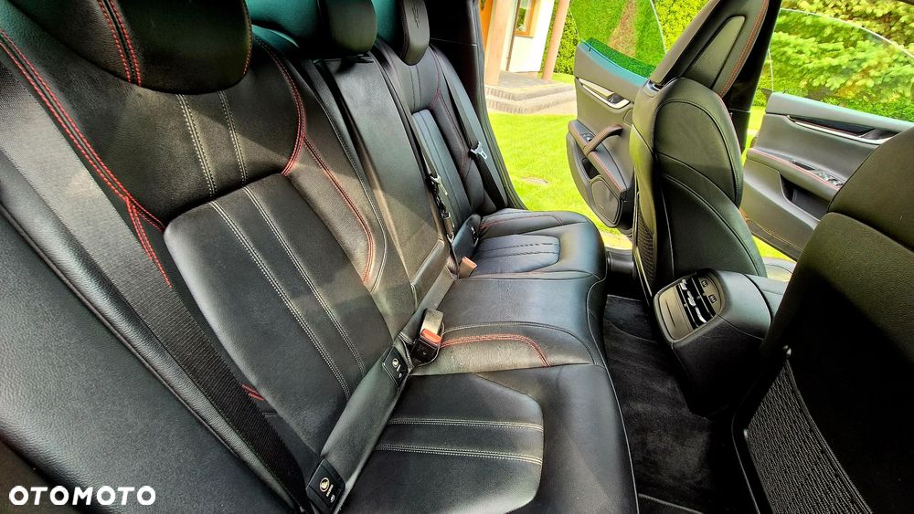 Maserati Ghibli Modena - 30